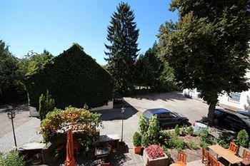 Hotel Kleinmünchen Garni 2*