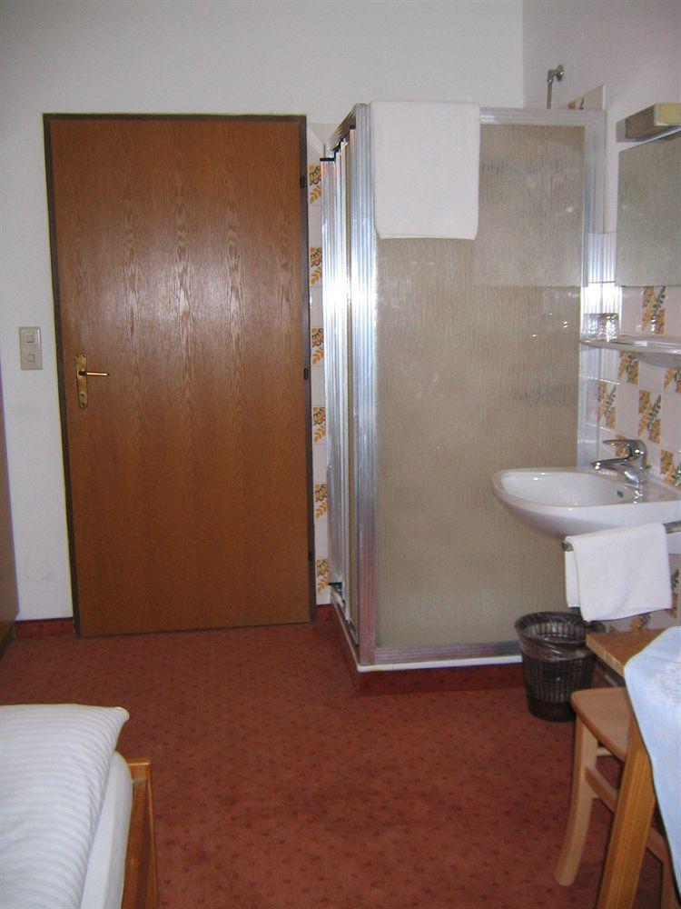 Hotel Kleinmünchen Garni 2*