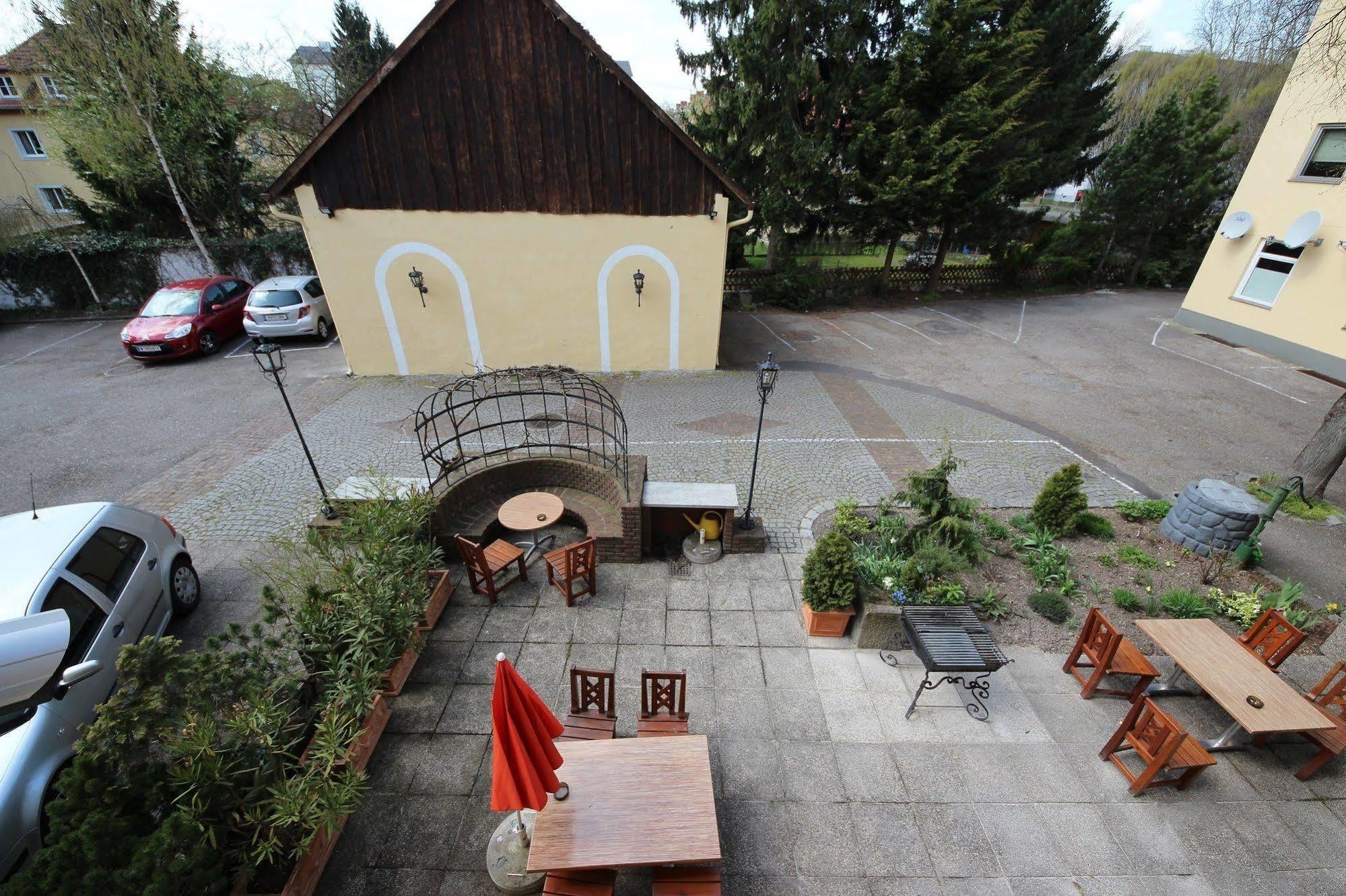 Kleinmünchen Garni Hotel